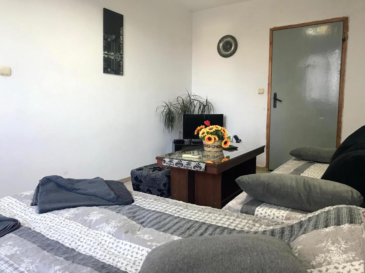 Appartement Day And Night à Veliko Tarnovo Extérieur photo