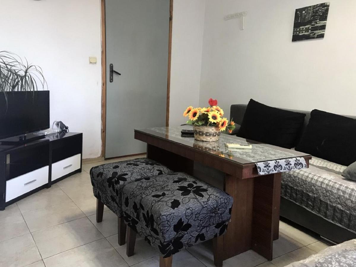Appartement Day And Night à Veliko Tarnovo Extérieur photo